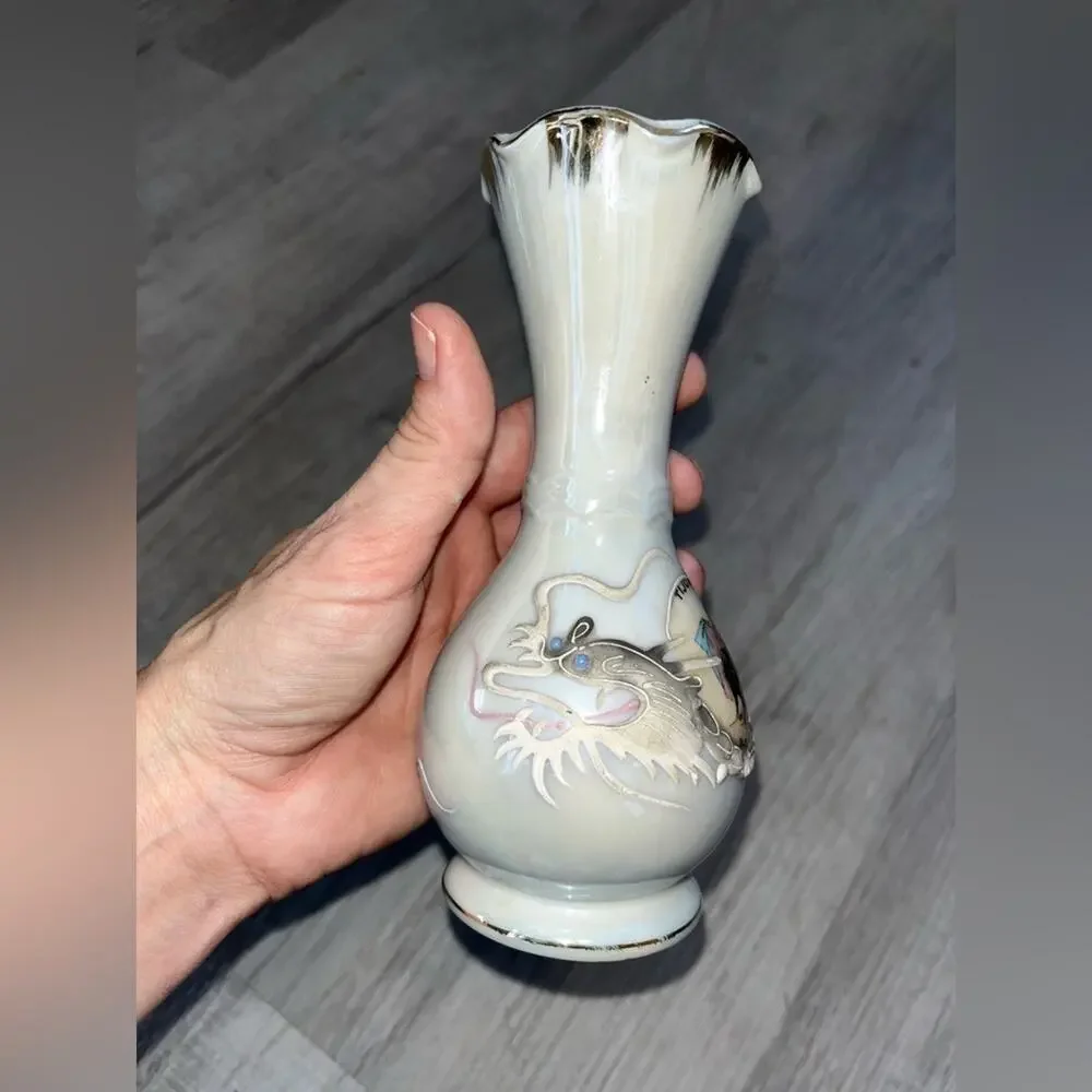 Vintage Tijuana Mexico Souvenir MORIAGE Dragonware Bud Vase - Picture 5 of 9